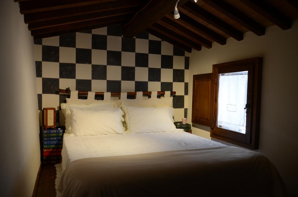 Il Borghetto Di Carra Apartment Talla Bagian luar foto