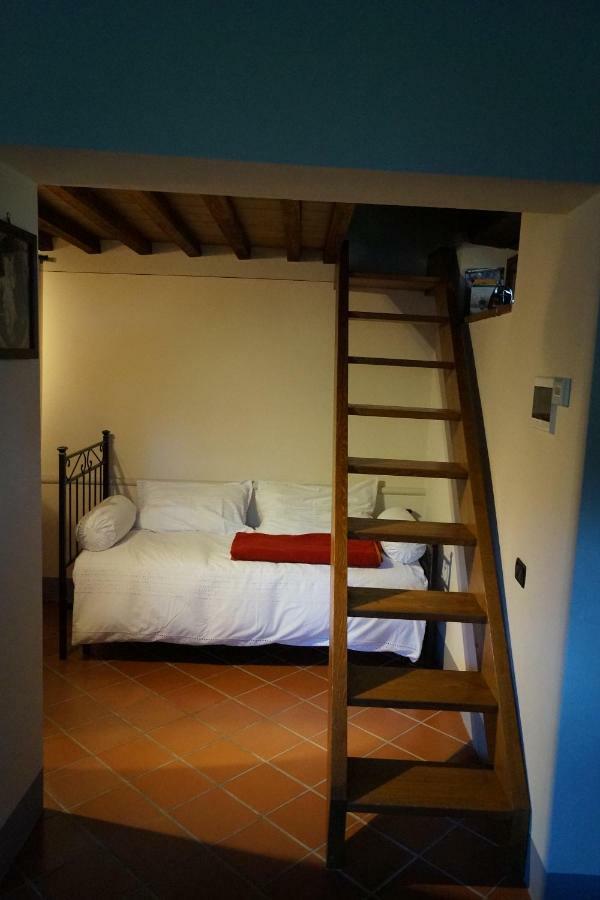 Il Borghetto Di Carra Apartment Talla Bagian luar foto