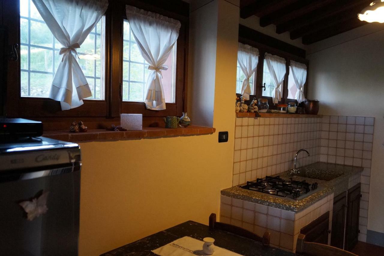 Il Borghetto Di Carra Apartment Talla Bagian luar foto