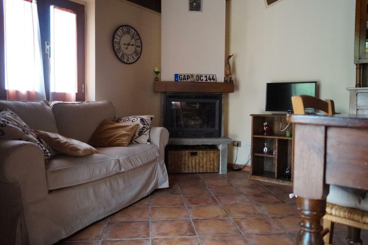 Il Borghetto Di Carra Apartment Talla Bagian luar foto