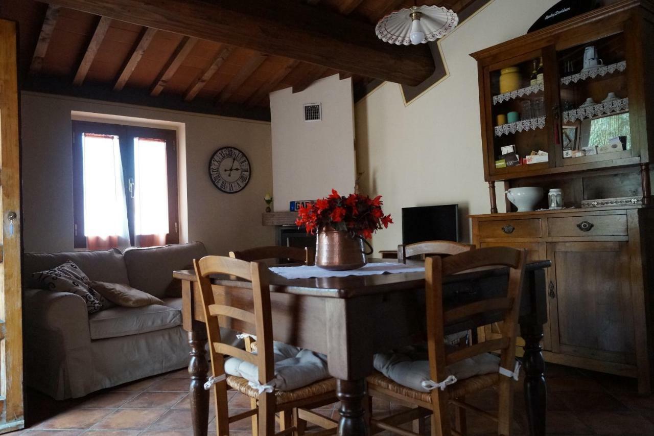 Il Borghetto Di Carra Apartment Talla Bagian luar foto